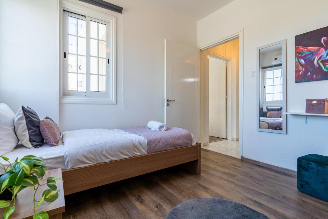 Araminta 2-Bedroom Apartment In Ларнака Екстер'єр фото